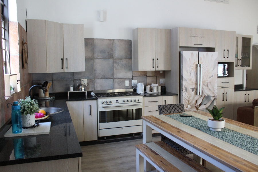 5 Bedroom Property for Sale in Canals Eastern Cape